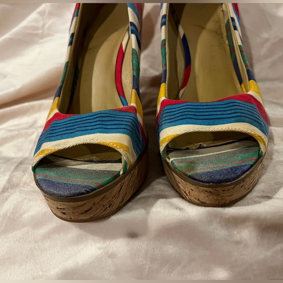 Peep toe wedge multi colored sandals - Picture 2 of 7